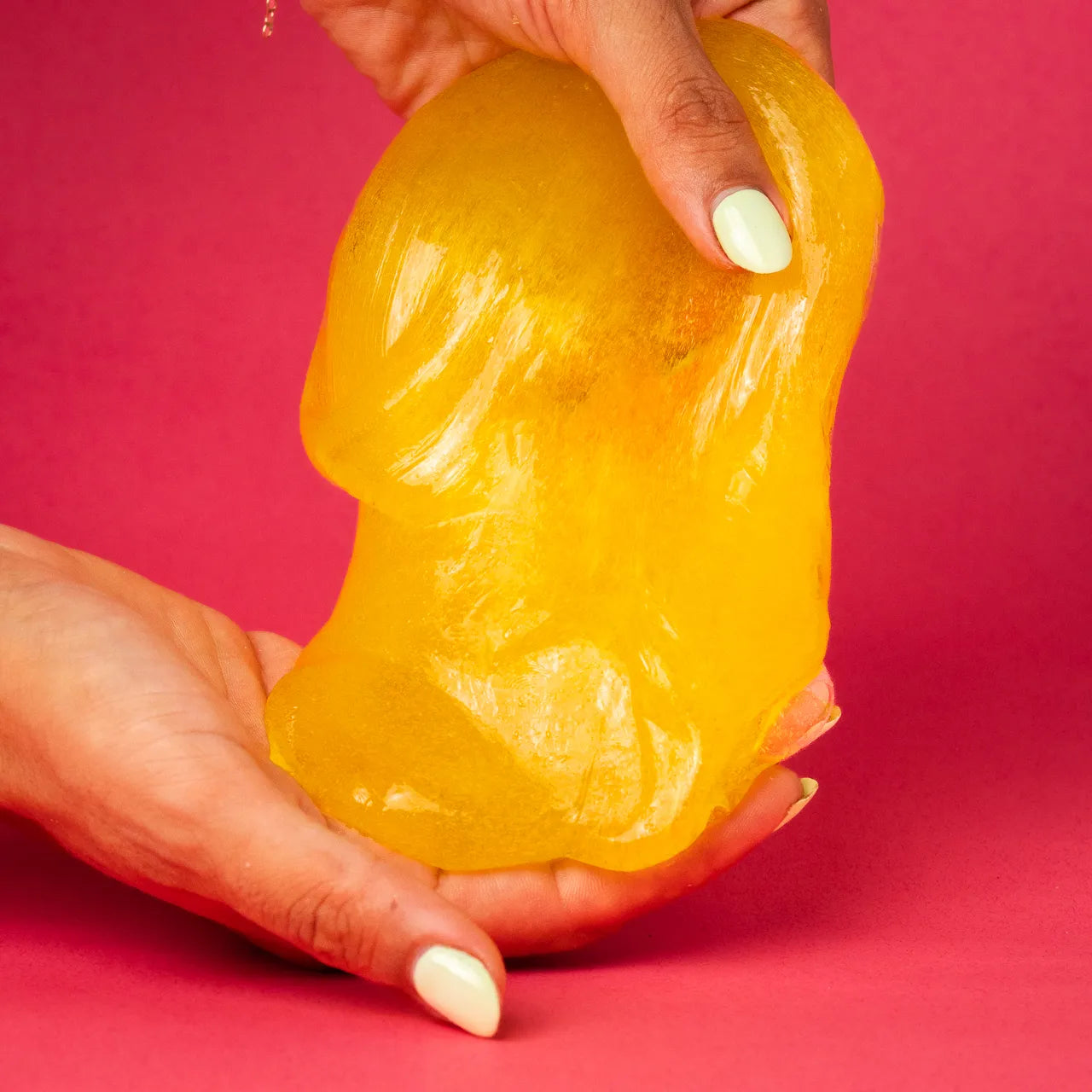 Sugar Bears by Gooru Slime: candy-inspired crackable slime with a hidden gummy bear inside. Handmade in the UAE.